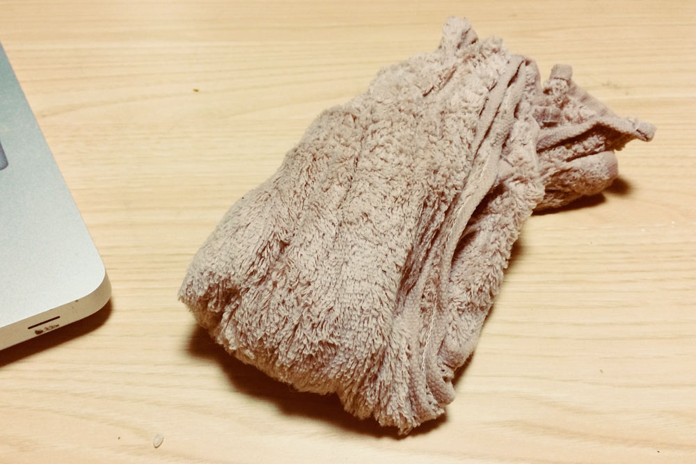 水に濡らしたタオル